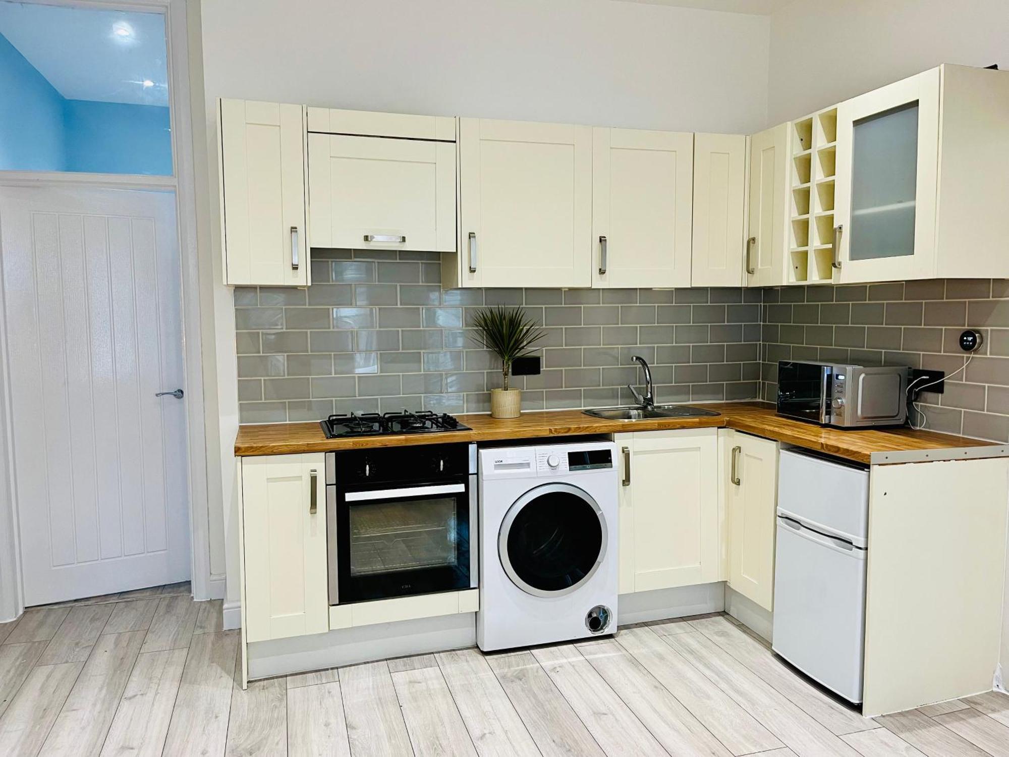 Modern Flat With Garden- 10Min Uber To Harry Potter Studios Watford  Exterior foto